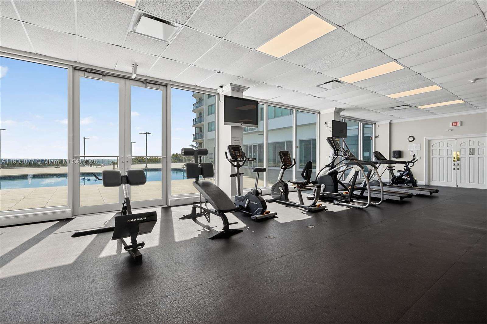Burleigh House at 7135 Collins Ave, Miami Beach, FL 33141 - For Sale photo 52