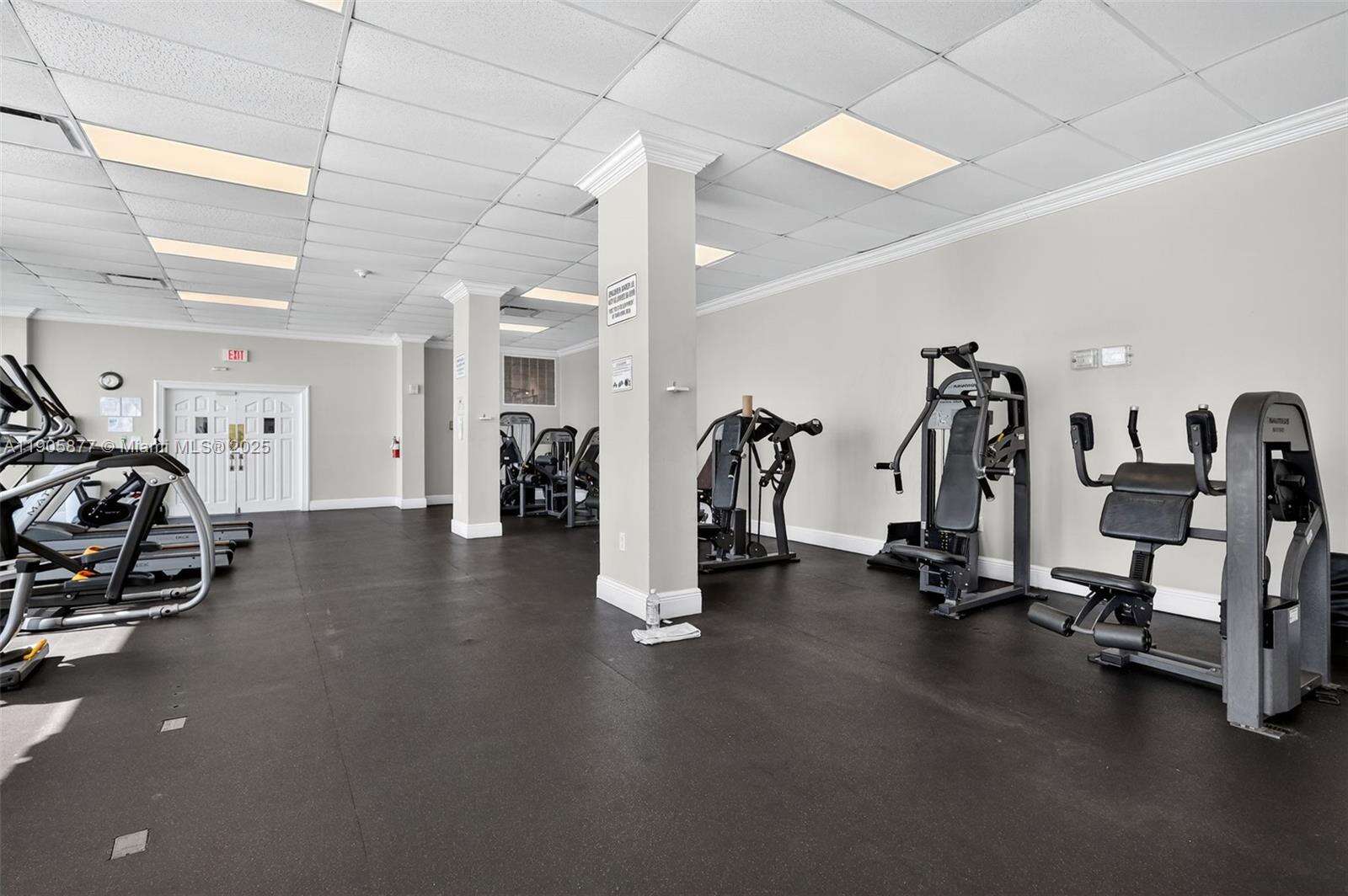 Burleigh House at 7135 Collins Ave, Miami Beach, FL 33141 - For Sale photo 53