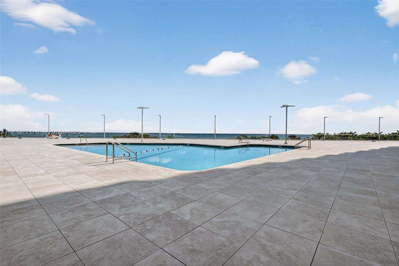 Burleigh House at 7135 Collins Ave, Miami Beach, FL 33141 - For Sale photo 57