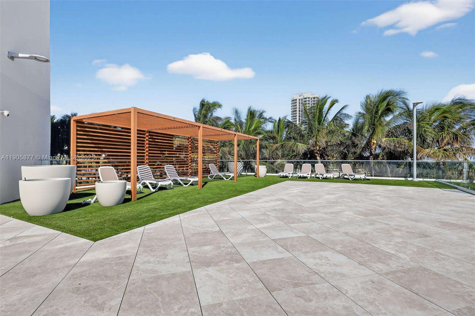 Burleigh House at 7135 Collins Ave, Miami Beach, FL 33141 - For Sale photo 61