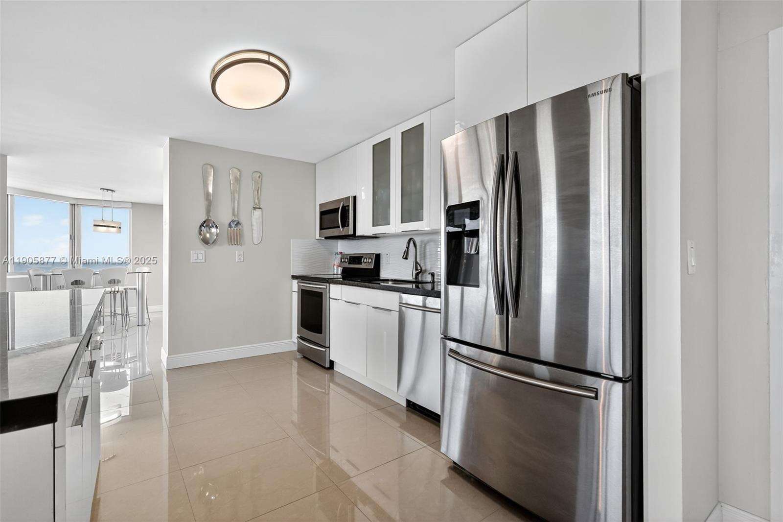 Burleigh House at 7135 Collins Ave, Miami Beach, FL 33141 - For Sale photo 8