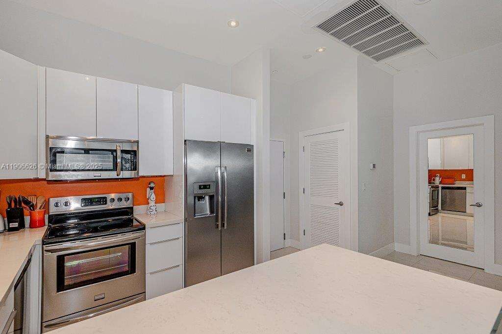 RONEY PALACE - 2301 Collins Ave, Miami Beach, FL 33139 | Picture 14