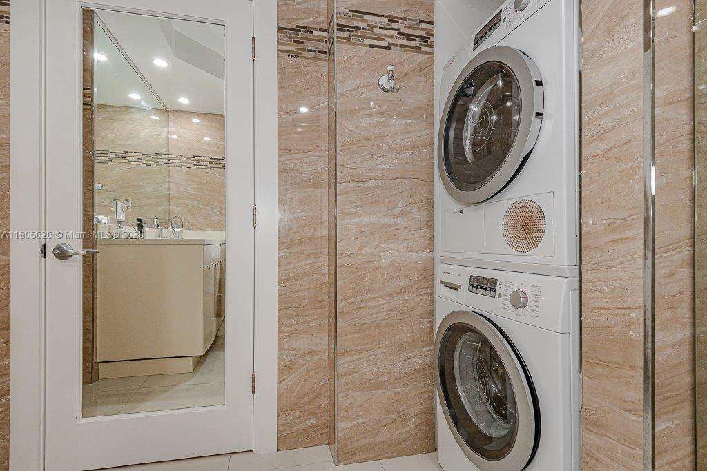 RONEY PALACE - 2301 Collins Ave, Miami Beach, FL 33139 | Picture 21