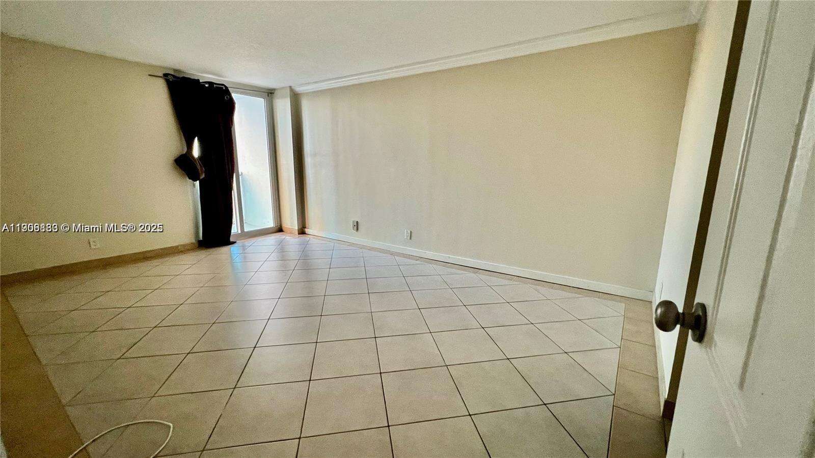Arlen House at 100 Bayview Dr, Sunny Isles Beach, FL 33160 - For Sale photo 8