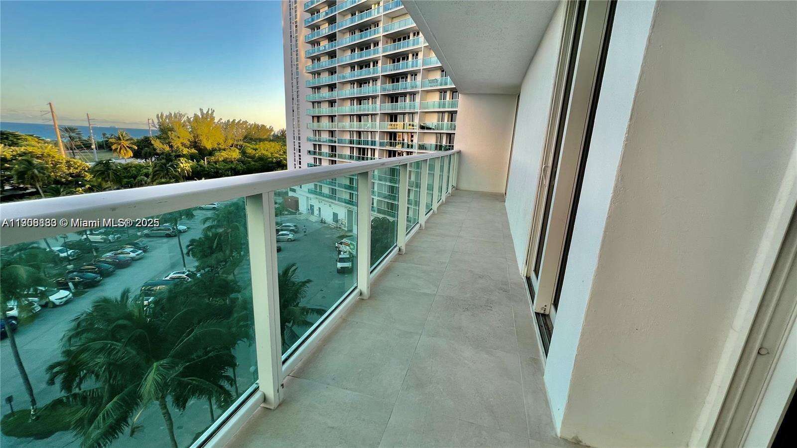 Arlen House at 100 Bayview Dr, Sunny Isles Beach, FL 33160 - For Sale photo 10