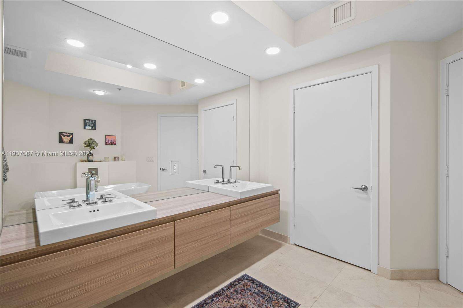 MARINA PALMS RESIDENCES SOUTH - 17111 Biscayne Blvd, North Miami Beach, FL 33160 | Picture 19