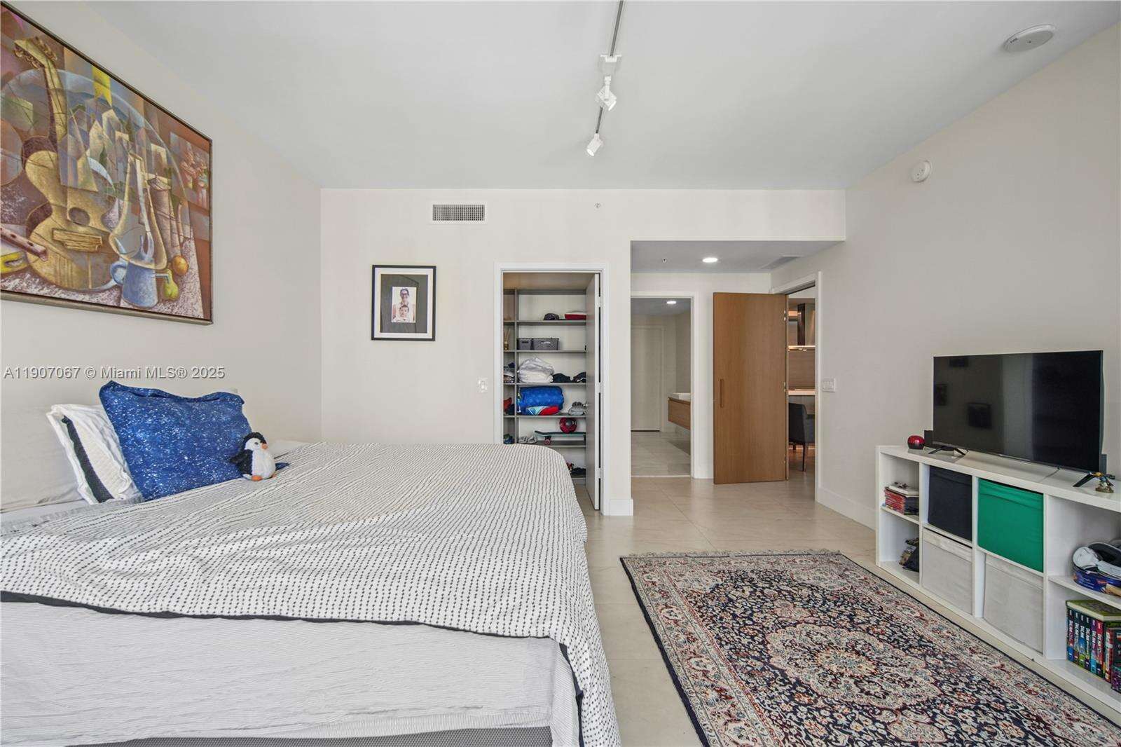 MARINA PALMS RESIDENCES SOUTH - 17111 Biscayne Blvd, North Miami Beach, FL 33160 | Picture 23