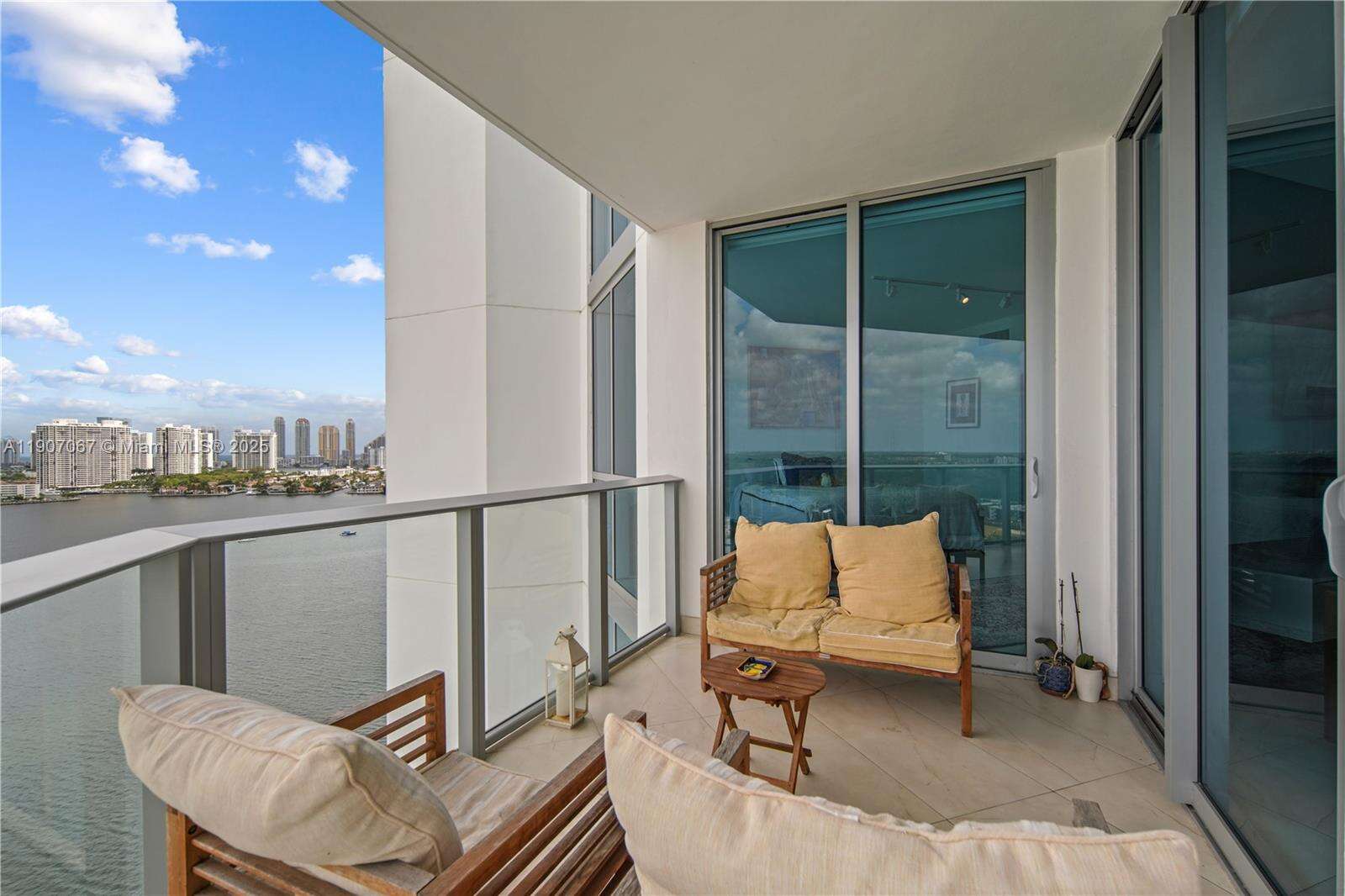 MARINA PALMS RESIDENCES SOUTH - 17111 Biscayne Blvd, North Miami Beach, FL 33160 | Picture 28
