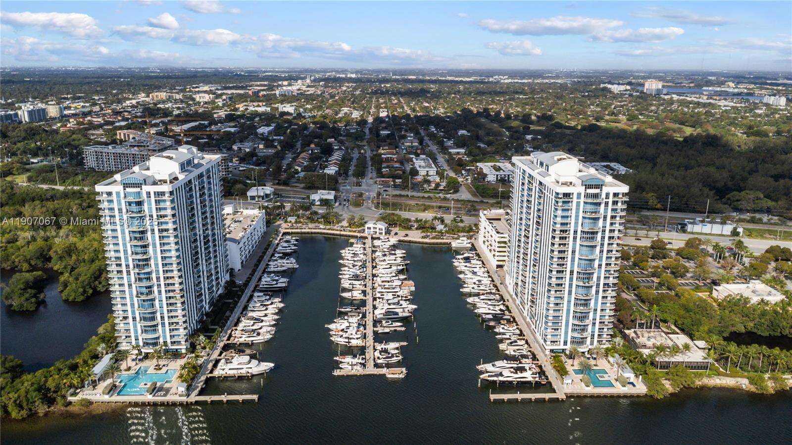 MARINA PALMS RESIDENCES SOUTH - 17111 Biscayne Blvd, North Miami Beach, FL 33160 | Picture 33