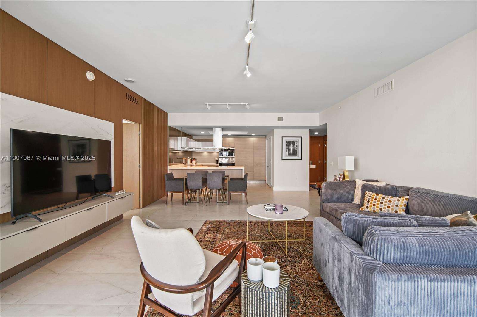 MARINA PALMS RESIDENCES SOUTH - 17111 Biscayne Blvd, North Miami Beach, FL 33160 | Picture 7