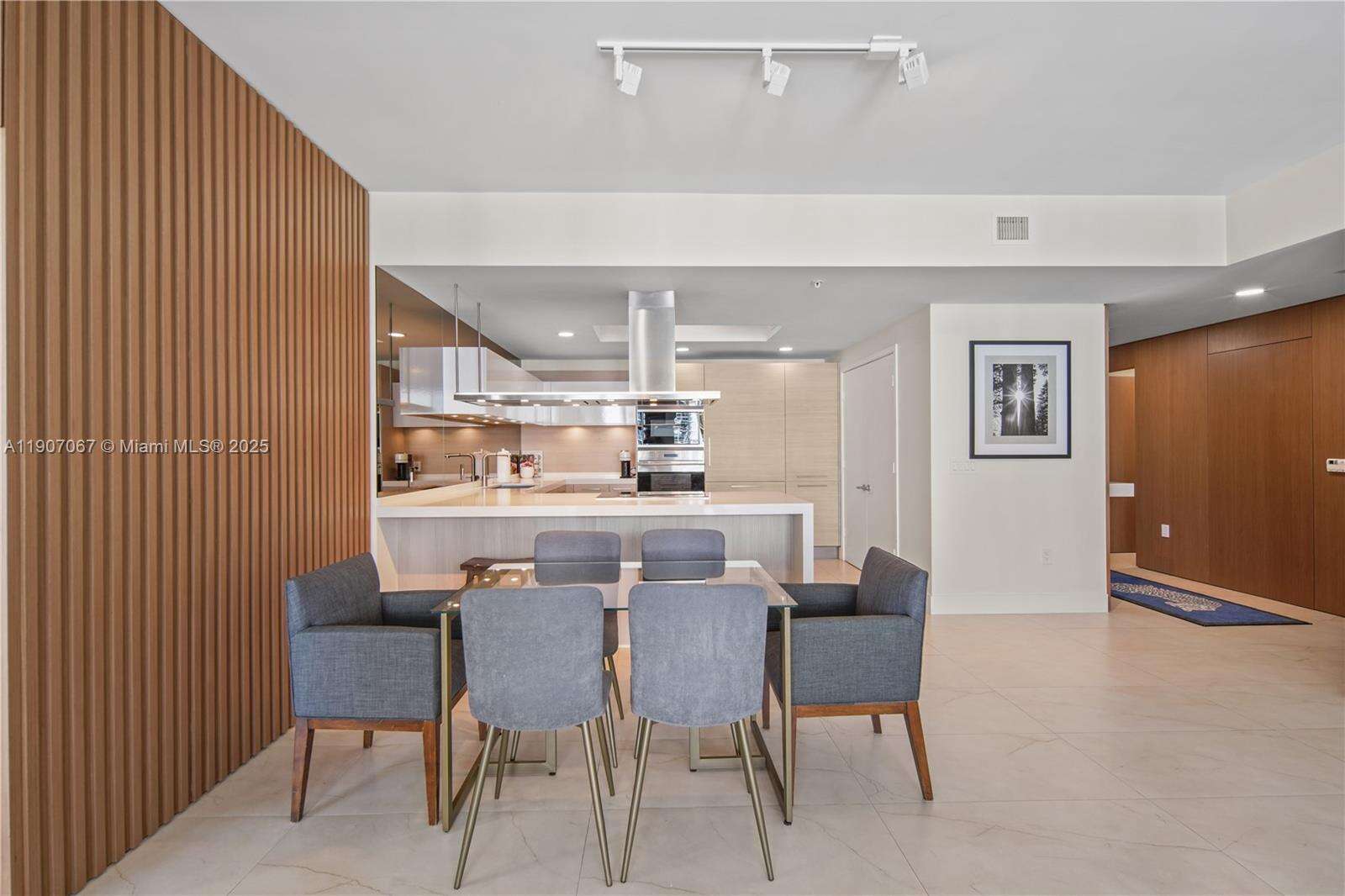 MARINA PALMS RESIDENCES SOUTH - 17111 Biscayne Blvd, North Miami Beach, FL 33160 | Picture 8