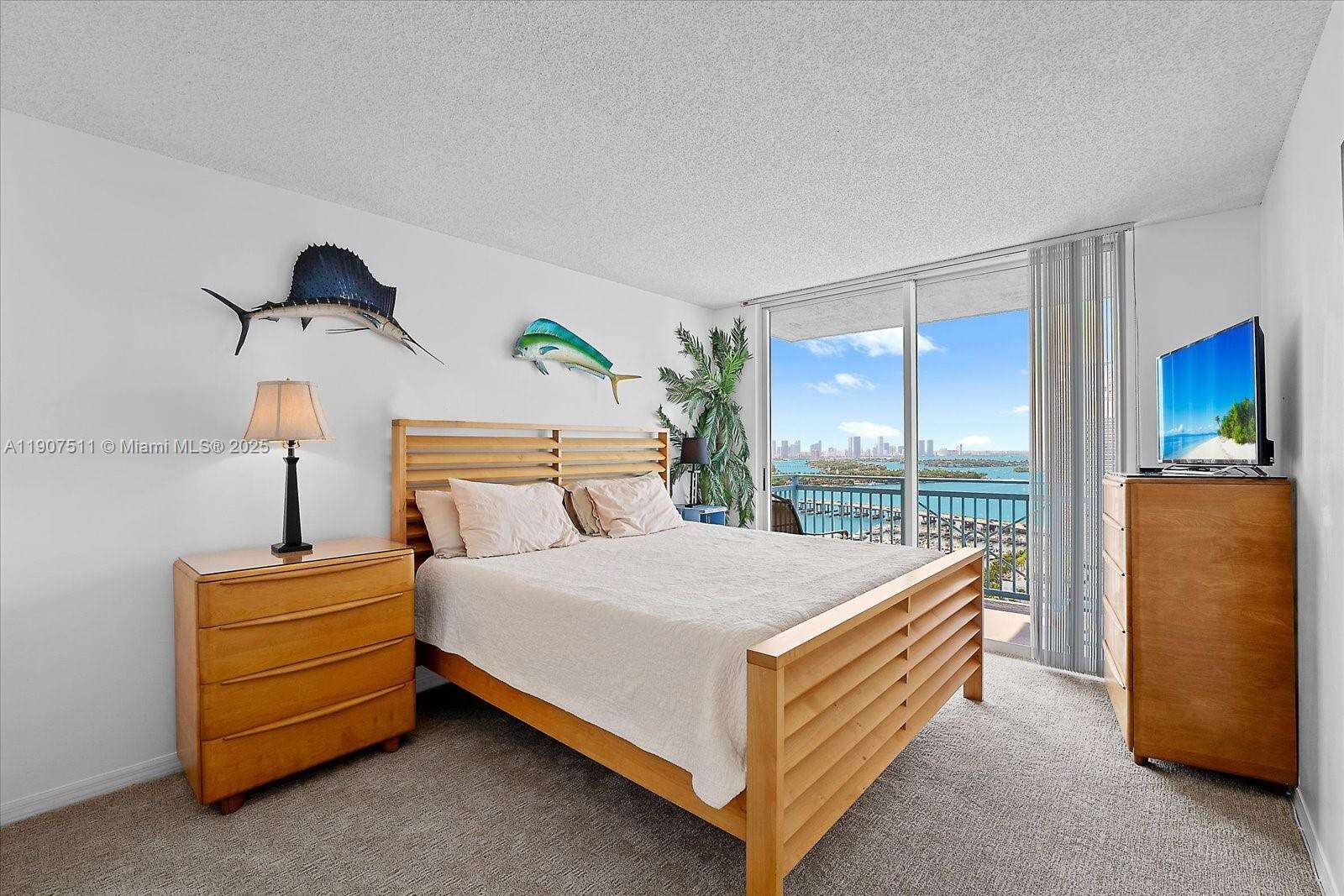 YACHT CLUB AT PORTOFINO - 90 Alton Rd, Miami Beach, FL 33139 | Picture 10