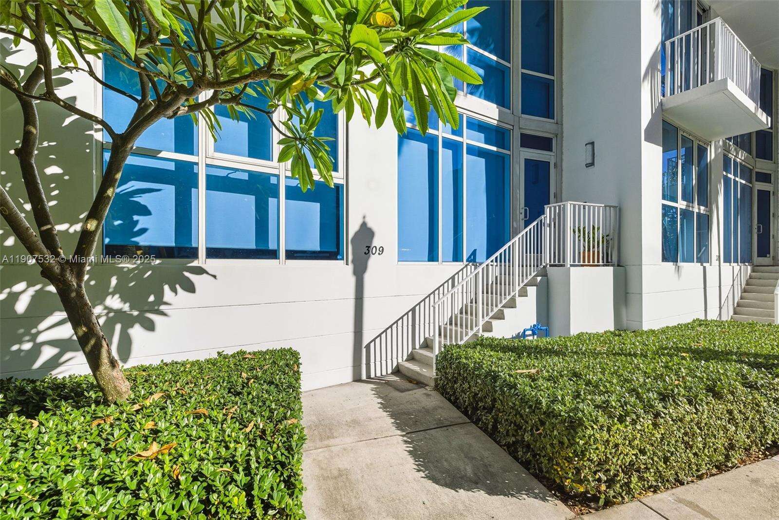 Paramount Bay at 2020 Bayshore, Miami, FL 33137 - For Sale photo 2