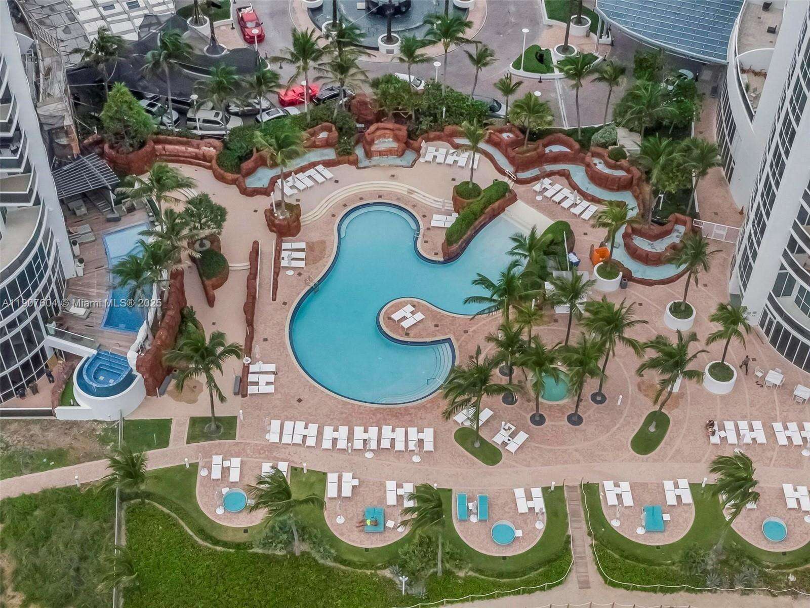 Trump Royale at 18201 Collins Ave, Sunny Isles Beach, FL 33160 - For Sale photo 13