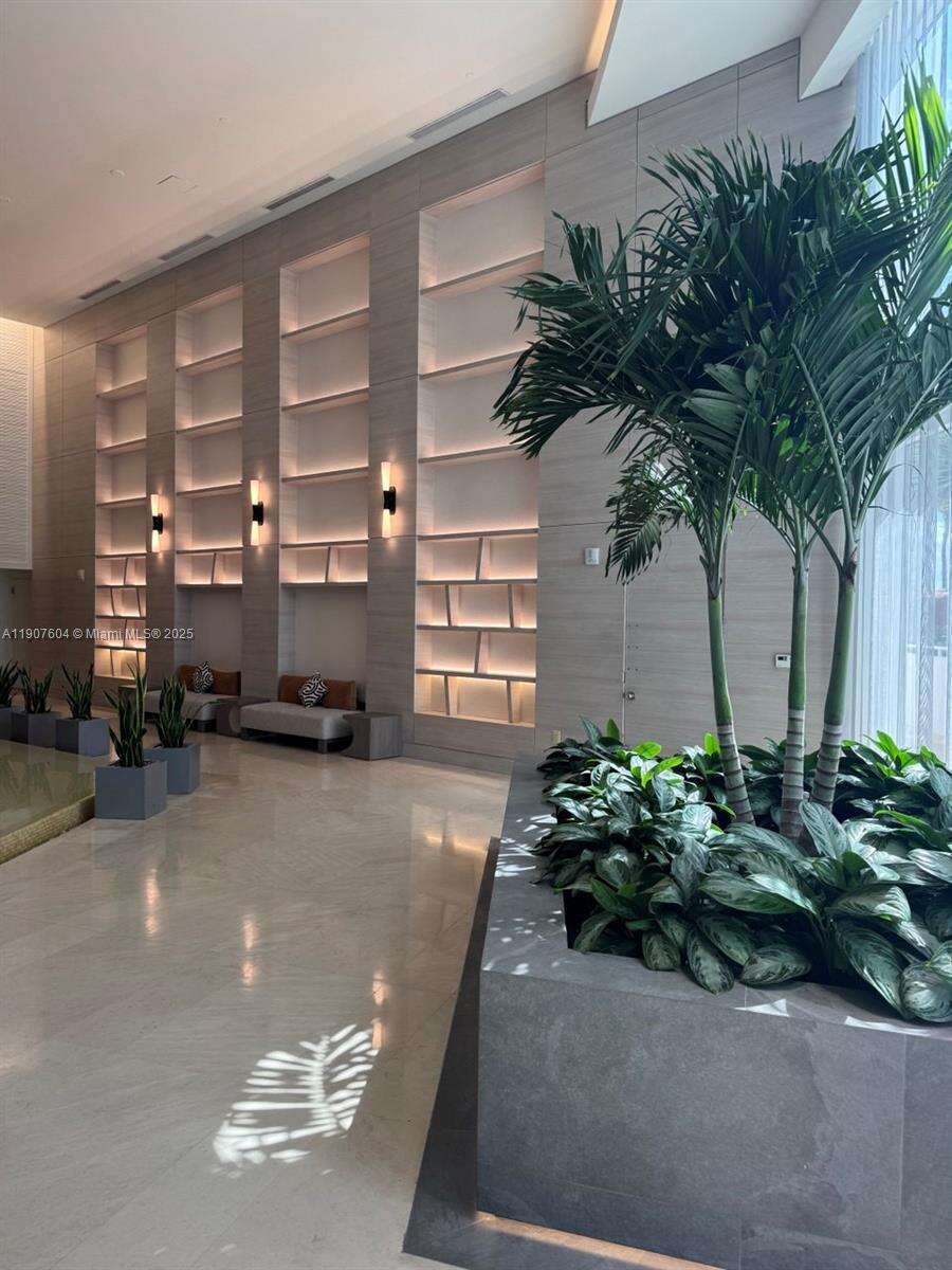 Trump Royale at 18201 Collins Ave, Sunny Isles Beach, FL 33160 - For Sale photo 18