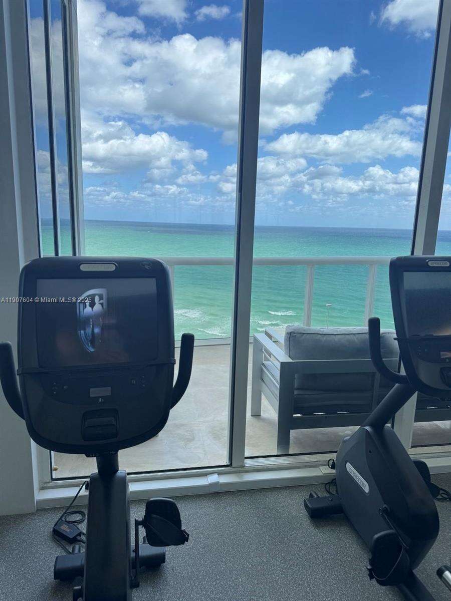 Trump Royale at 18201 Collins Ave, Sunny Isles Beach, FL 33160 - For Sale photo 21