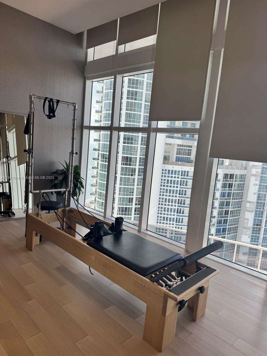 Trump Royale at 18201 Collins Ave, Sunny Isles Beach, FL 33160 - For Sale photo 23