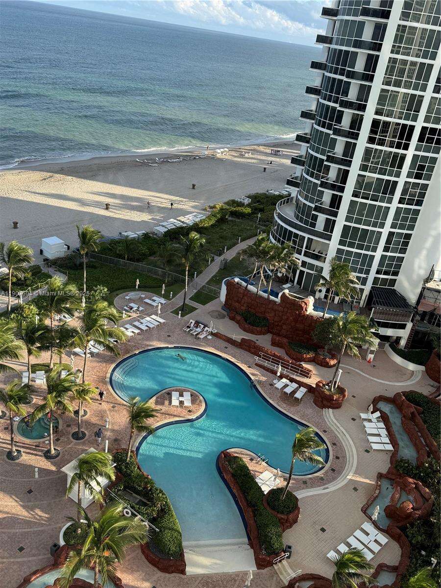 Trump Royale at 18201 Collins Ave, Sunny Isles Beach, FL 33160 - For Sale photo 33