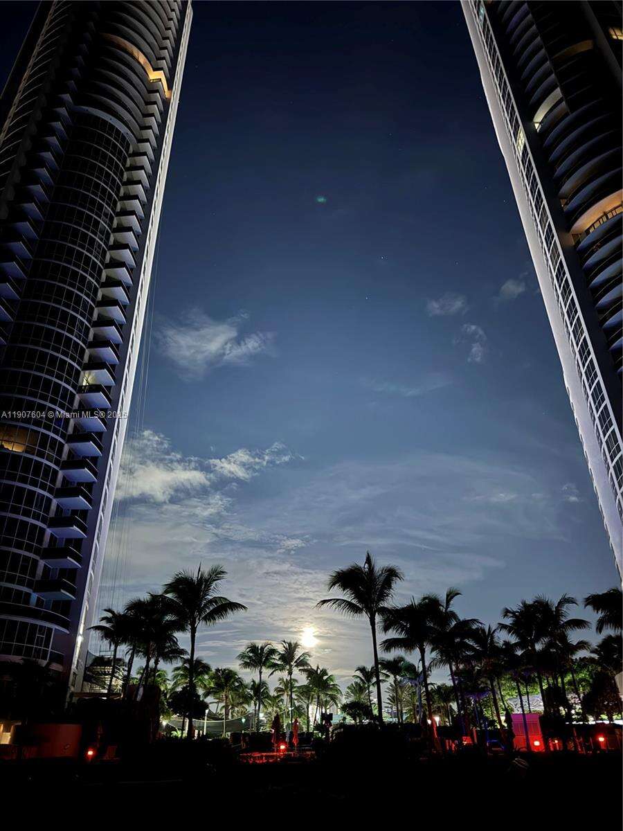 Trump Royale at 18201 Collins Ave, Sunny Isles Beach, FL 33160 - For Sale photo 43