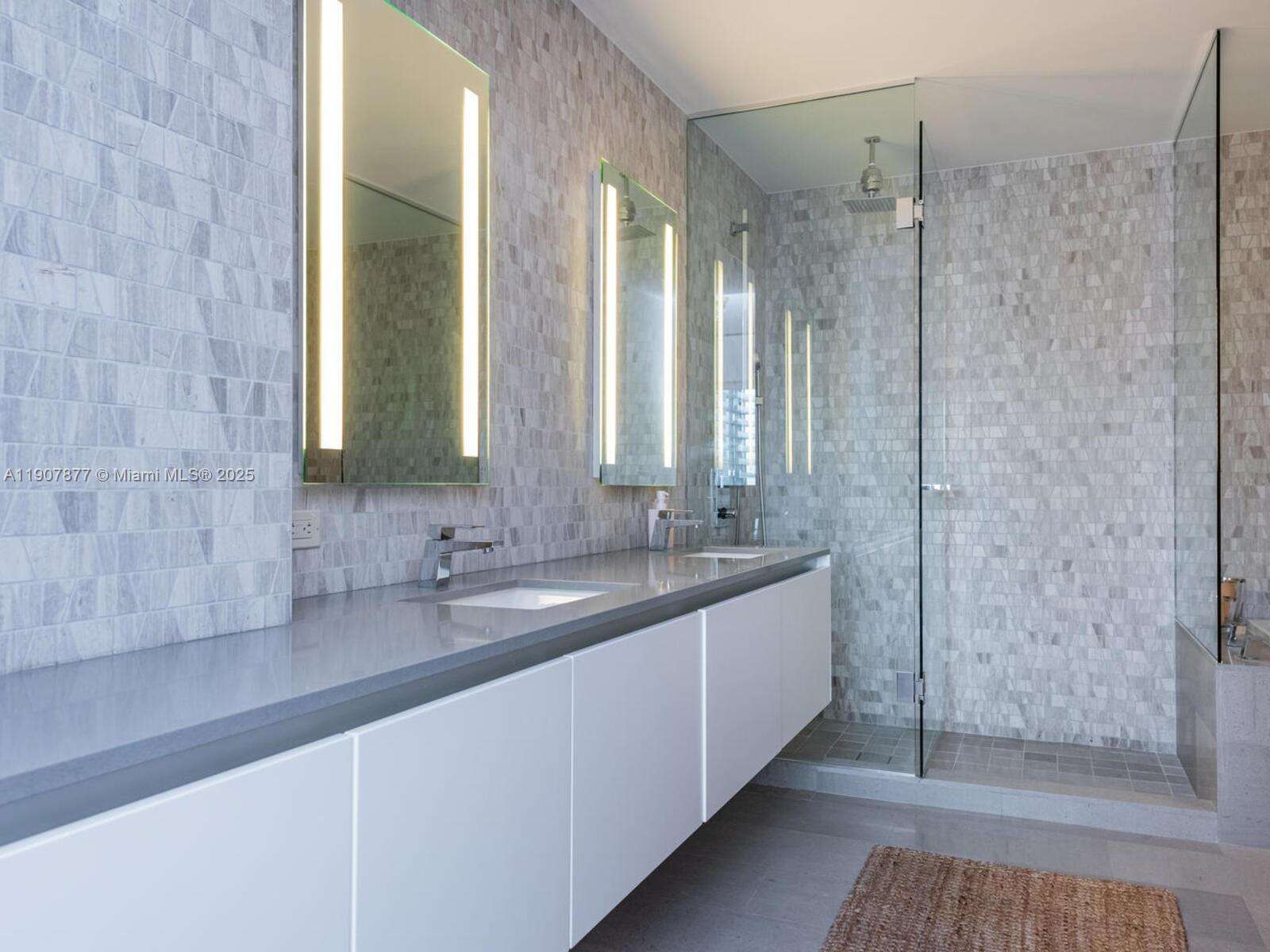 REACH - 68 6 St, Miami, FL 33131 | Picture 11