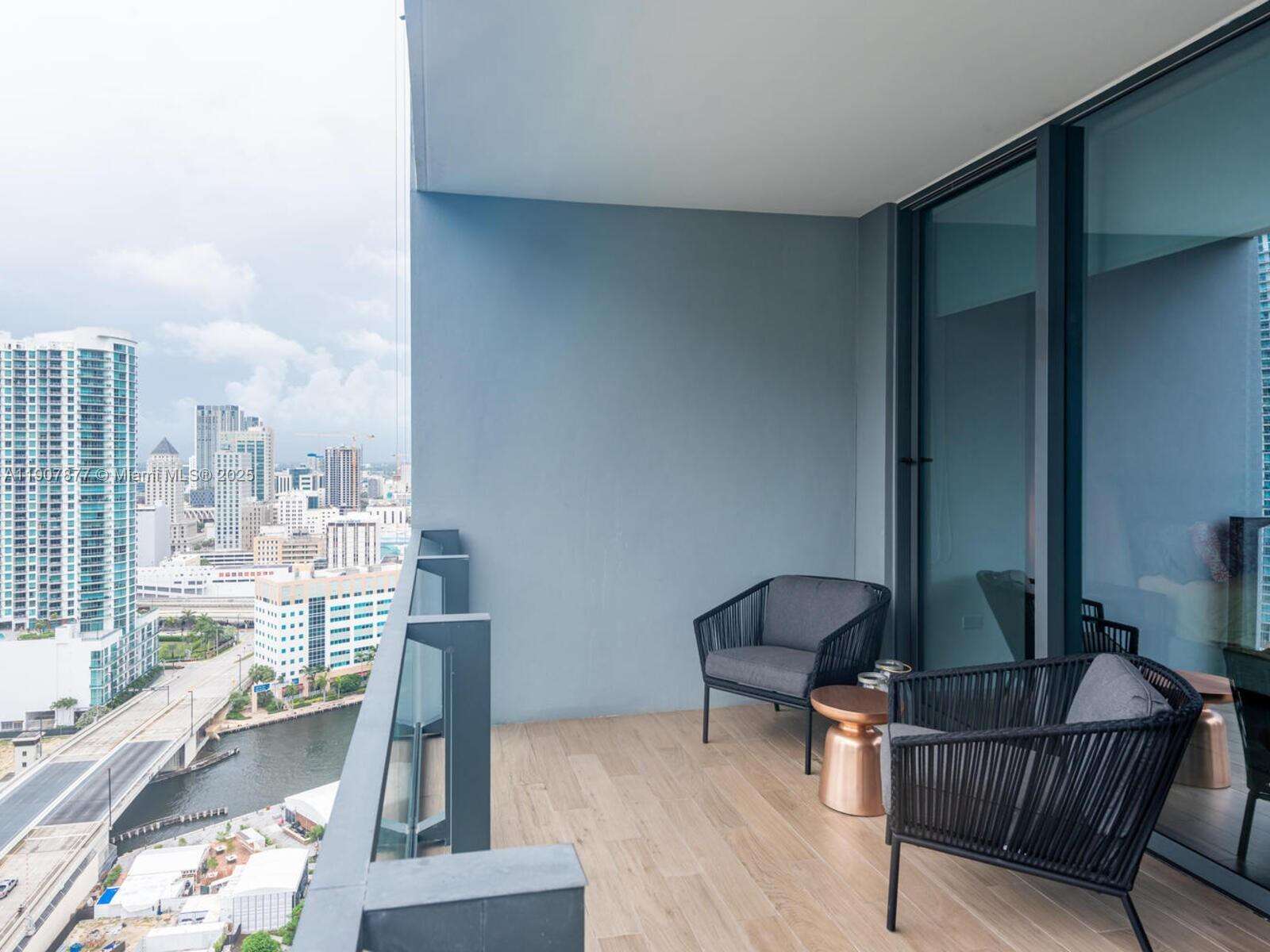 REACH - 68 6 St, Miami, FL 33131 | Picture 9