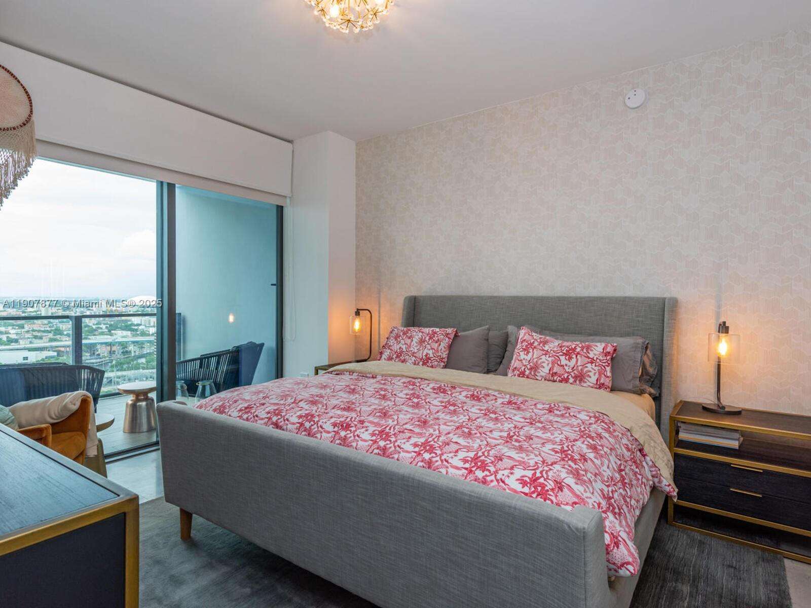 REACH - 68 6 St, Miami, FL 33131 | Picture 10