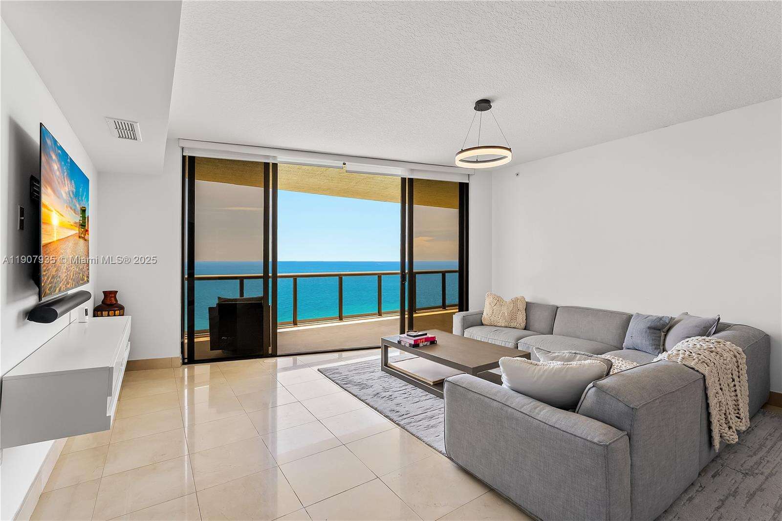 SAYAN - 16275 Collins Ave, Sunny Isles Beach, FL 33160 | Picture 11