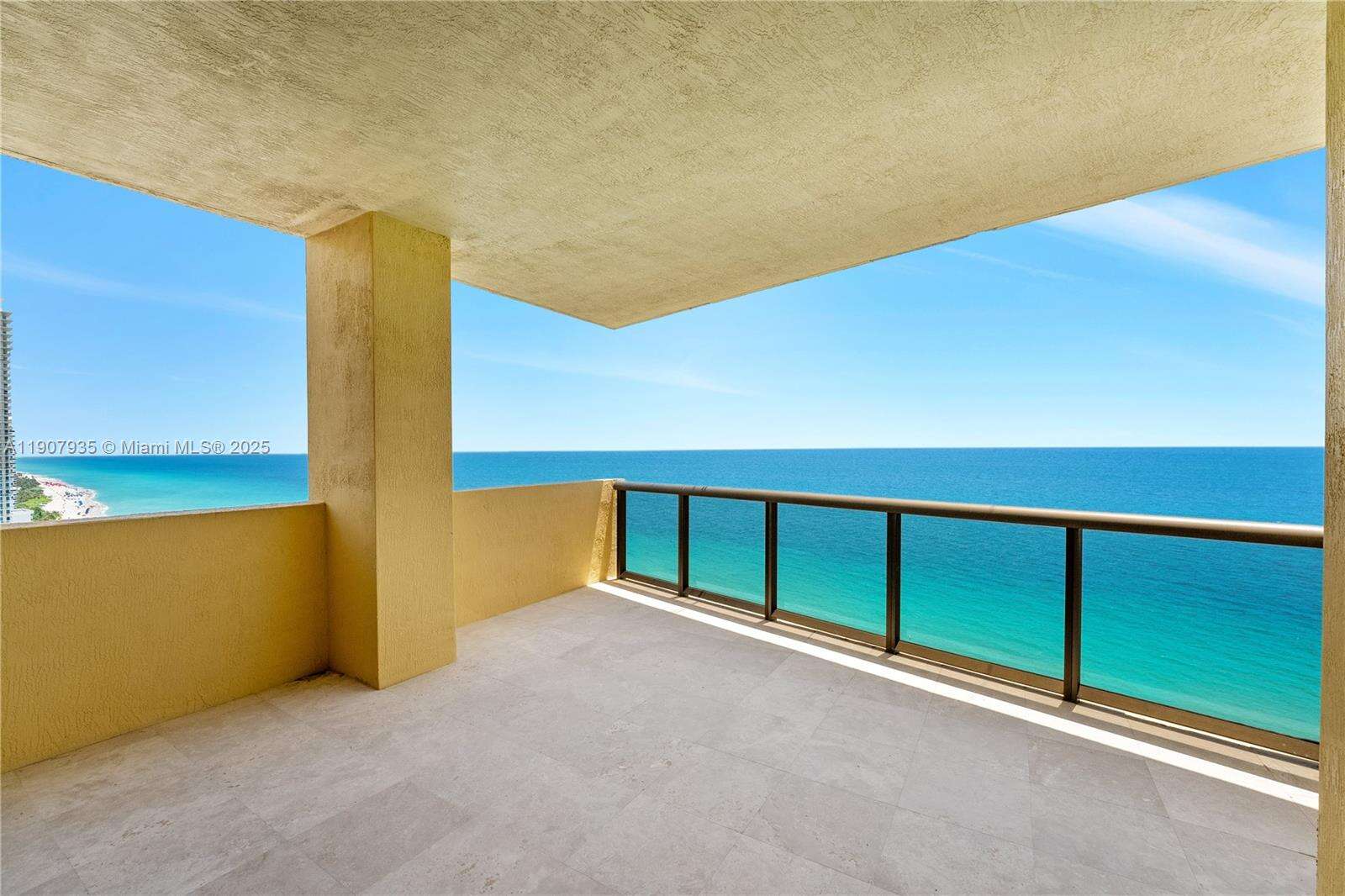 SAYAN - 16275 Collins Ave, Sunny Isles Beach, FL 33160 | Picture 5