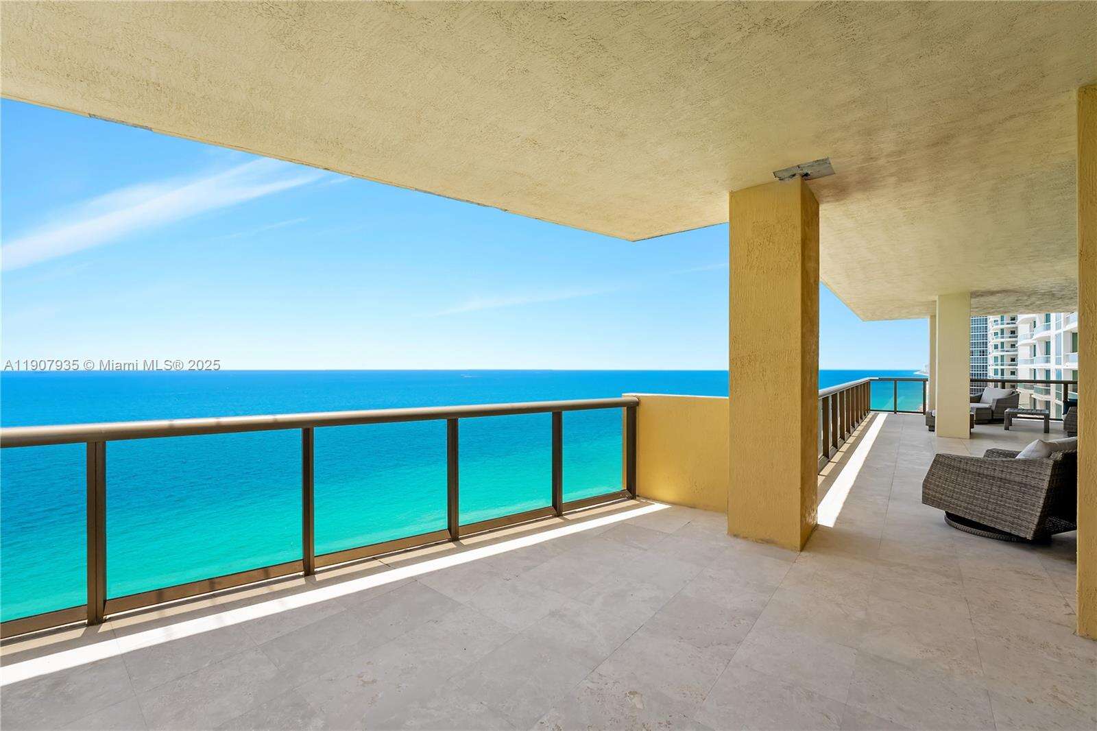 SAYAN - 16275 Collins Ave, Sunny Isles Beach, FL 33160 | Picture 6