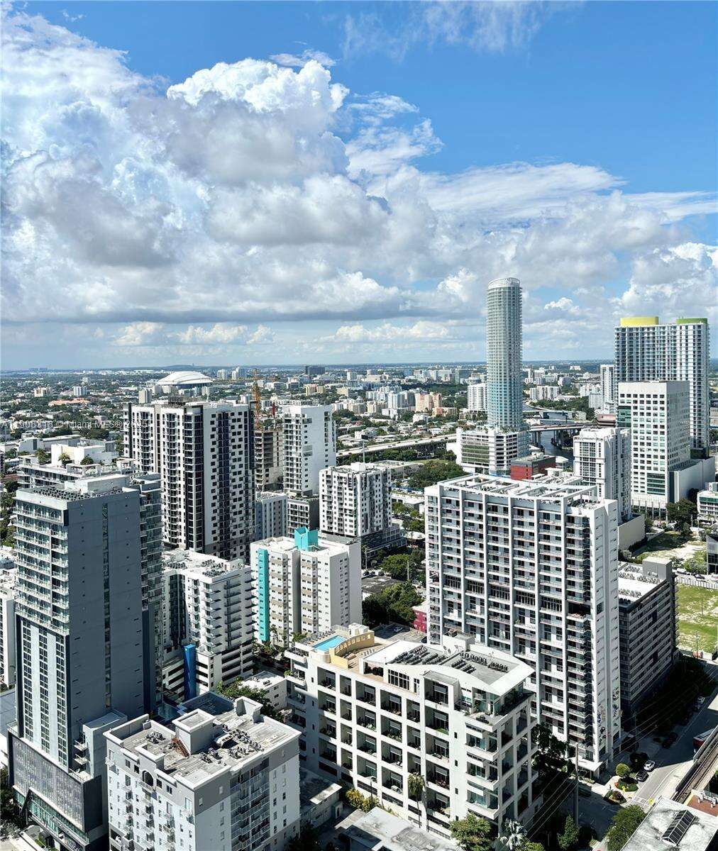 Axis On Brickell at 79 12th St, Miami, FL 33130 - For Sale photo 25