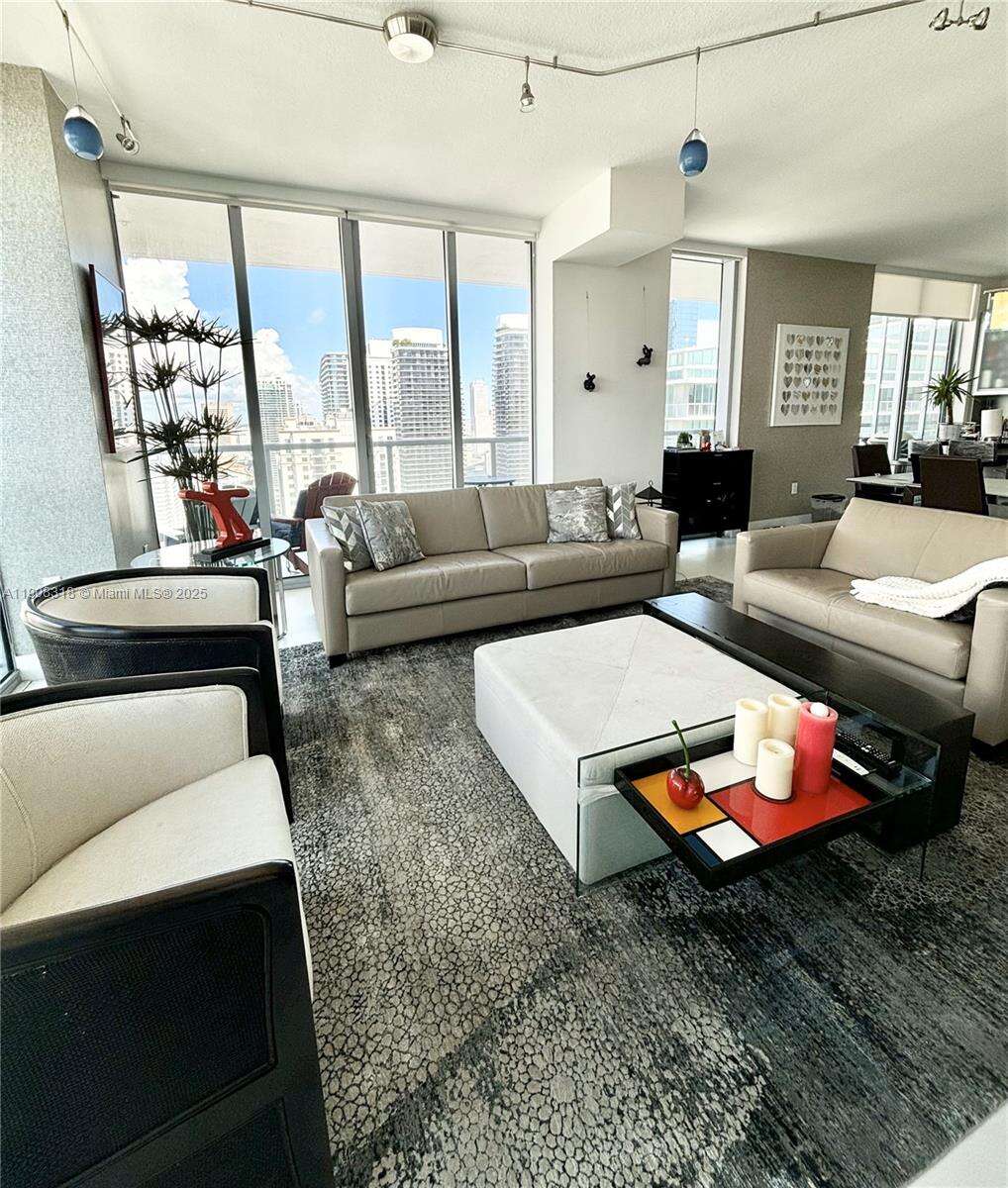 Axis On Brickell at 79 12th St, Miami, FL 33130 - For Sale photo 5