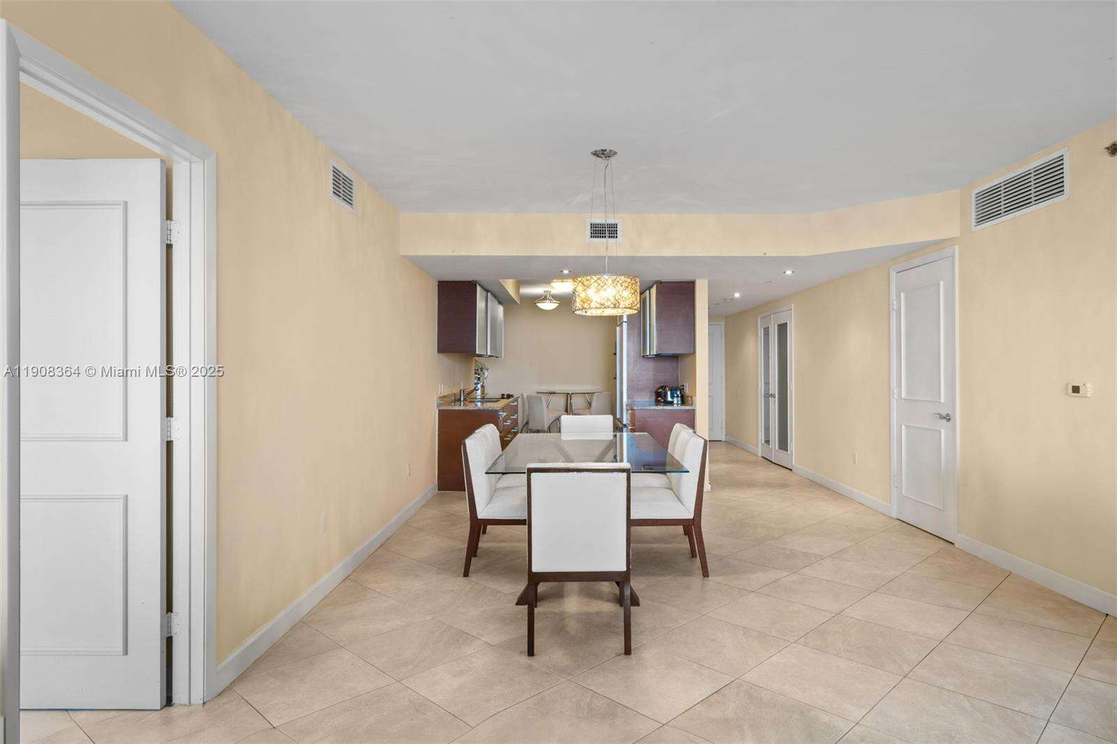 BEACH CLUB THREE - 1800 Ocean Dr, Hallandale Beach, FL 33009 | Picture 5