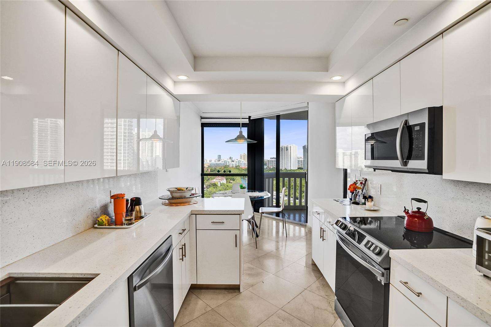 2000 Williams Island at 2000 Island Blvd, Aventura, FL 33160 - For Sale photo 14