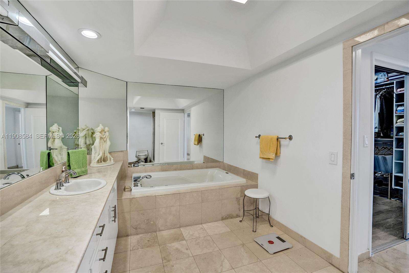 2000 Williams Island at 2000 Island Blvd, Aventura, FL 33160 - For Sale photo 28