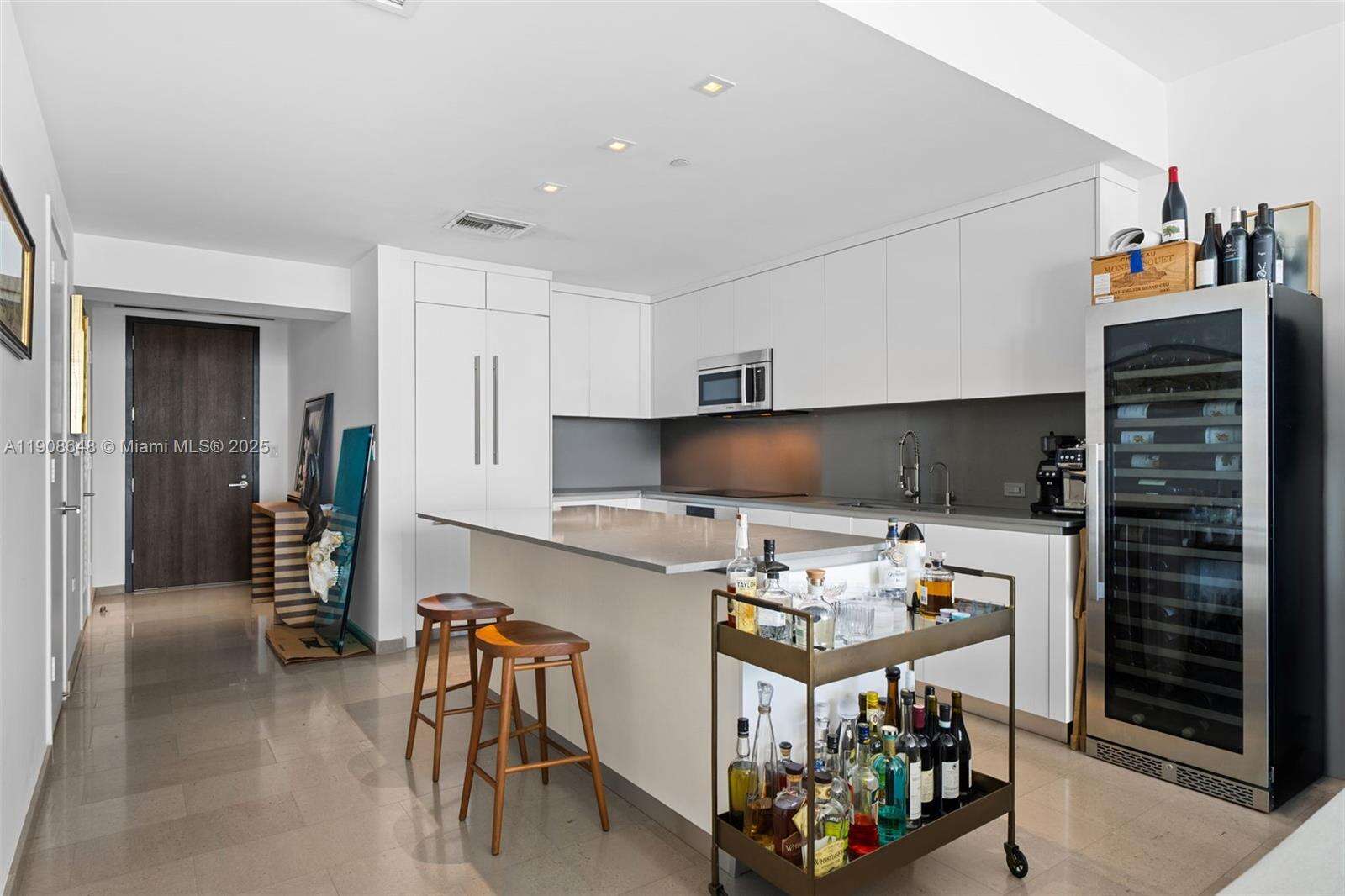 Reach Brickell at 68 6 St, Miami, FL 33131 - For Sale photo 3