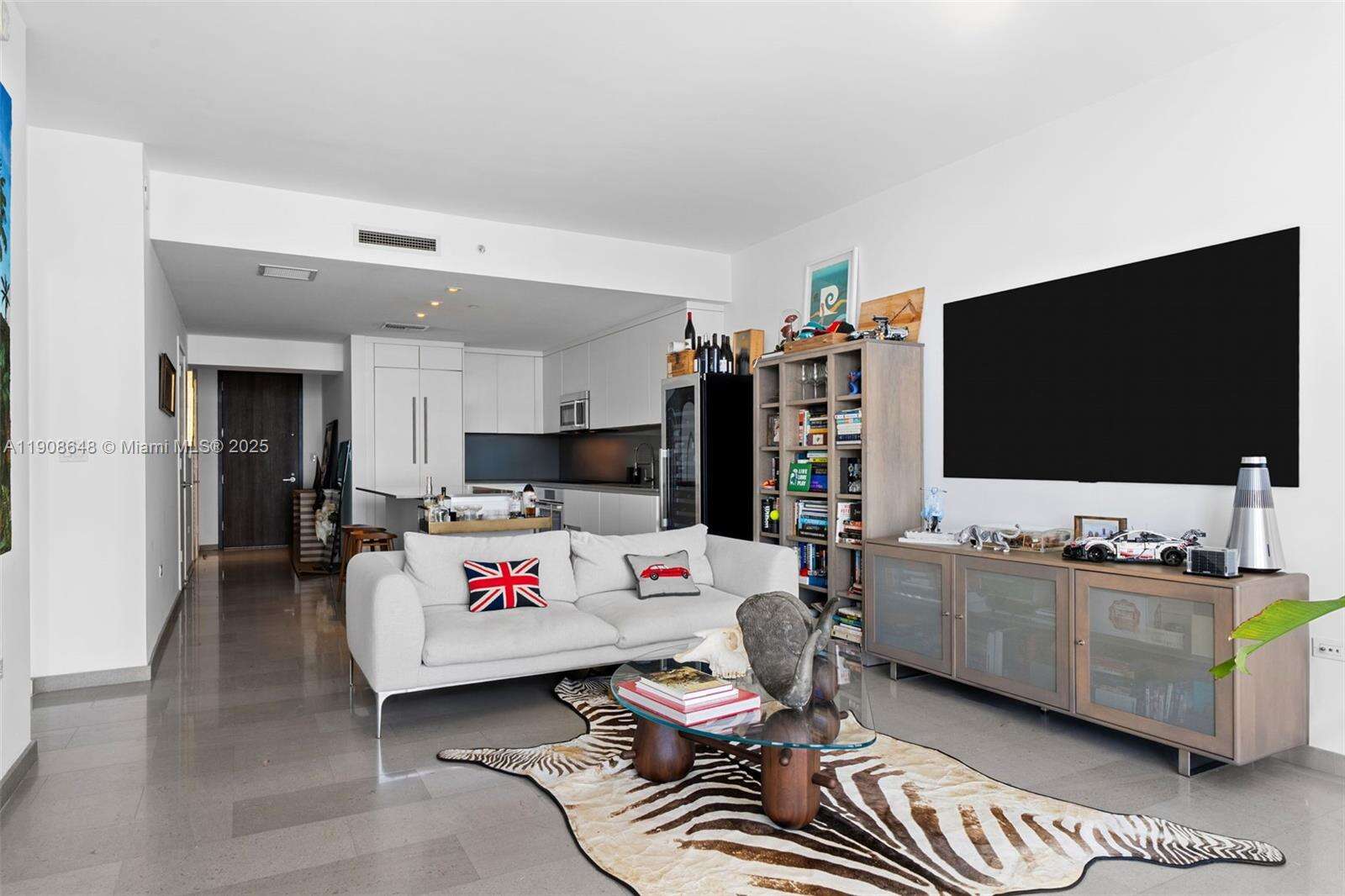 Reach Brickell at 68 6 St, Miami, FL 33131 - For Sale photo 5