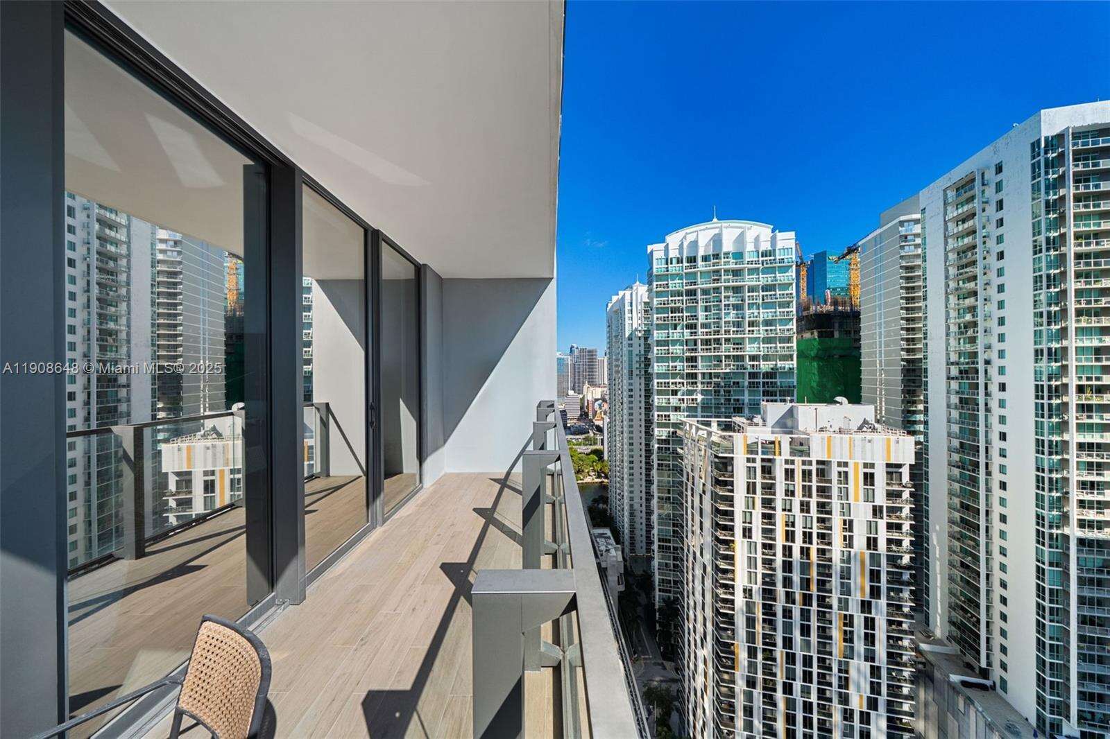 Reach Brickell at 68 6 St, Miami, FL 33131 - For Sale photo 9