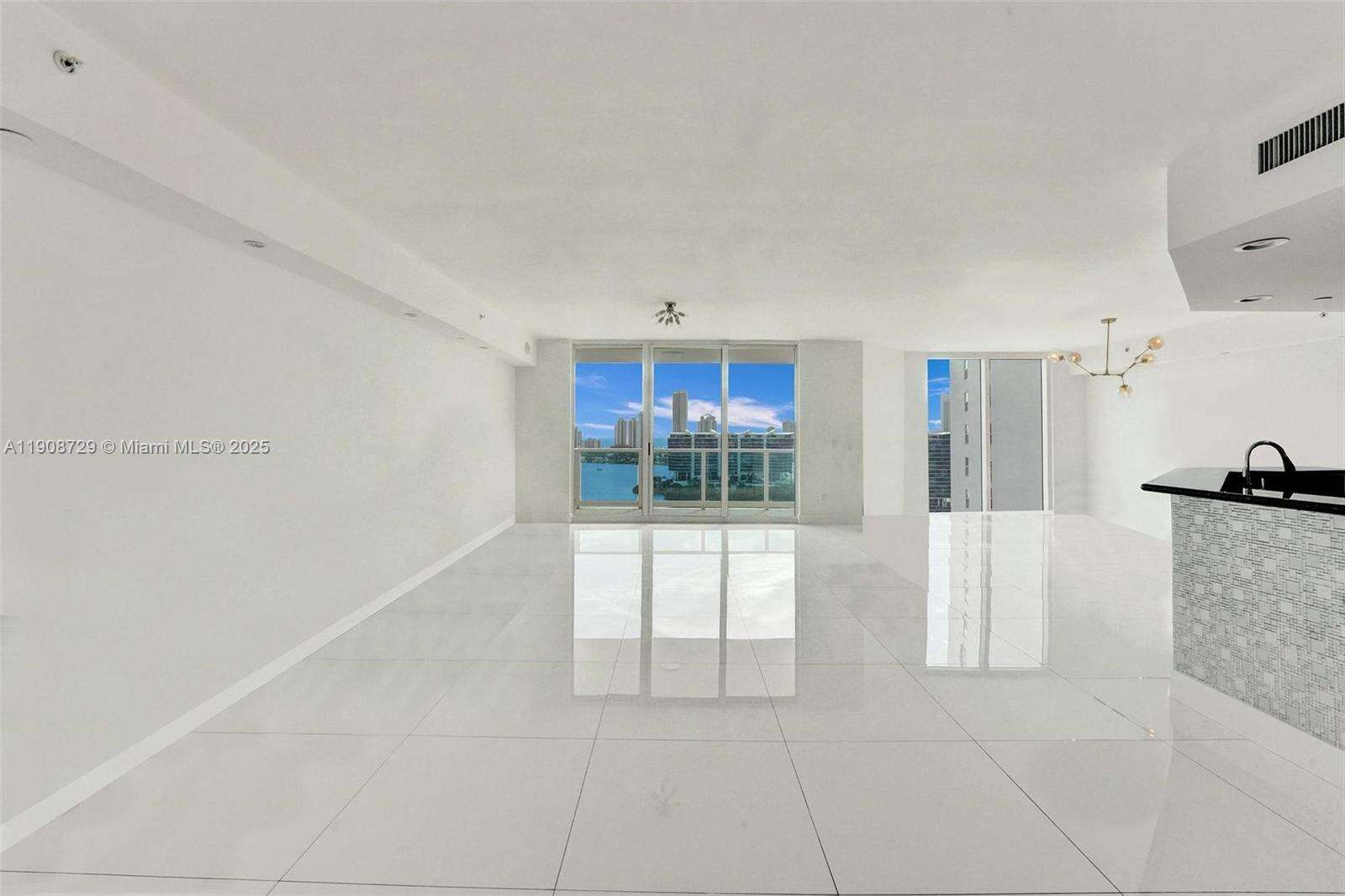 THE PENINSULA II - 3301 183 St, Aventura, FL 33160 | Picture 4