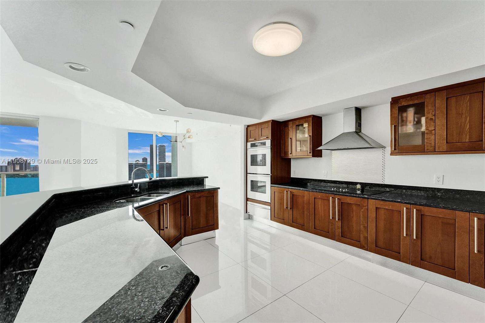 THE PENINSULA II - 3301 183 St, Aventura, FL 33160 | Picture 7