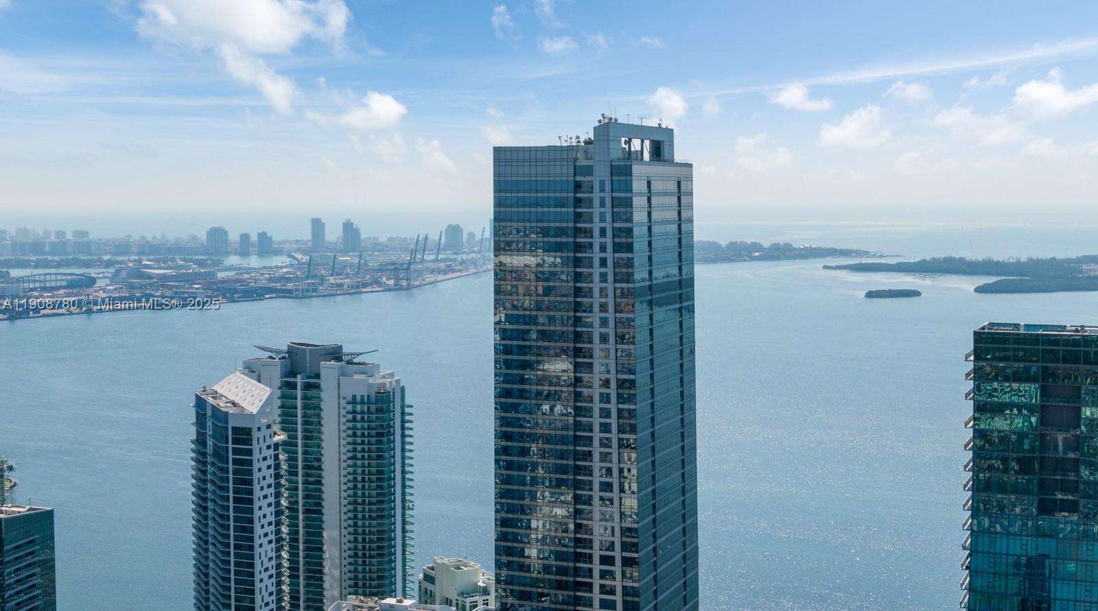 MILLENNIUM TOWER - 1425 Brickell Ave, Miami, FL 33131 | Picture 2
