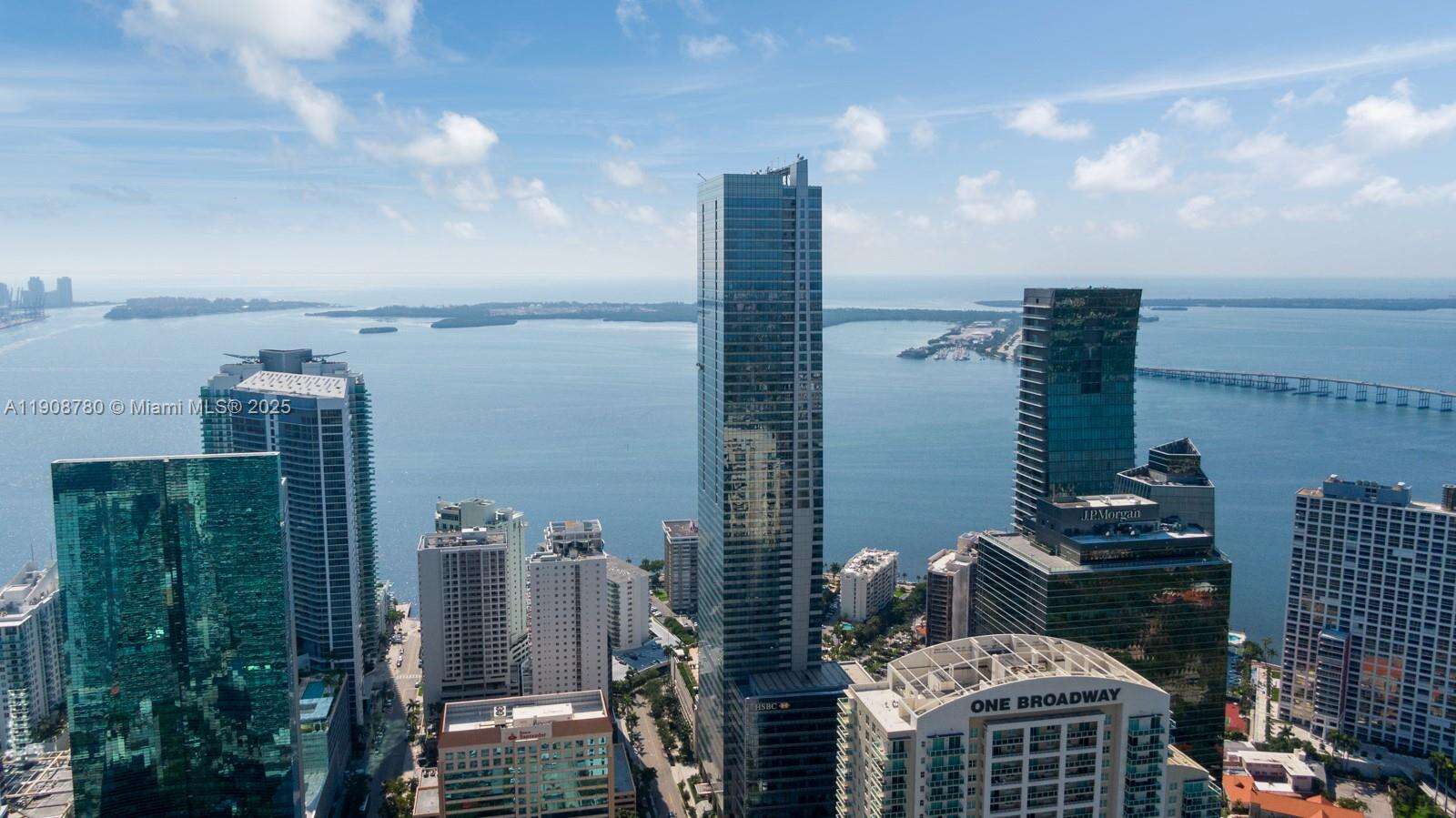 MILLENNIUM TOWER - 1425 Brickell Ave, Miami, FL 33131 | Picture 3