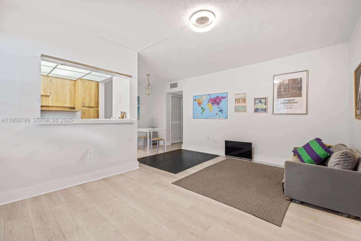 9140 Collins Ave Condos for Sale & Rent | Picture 1