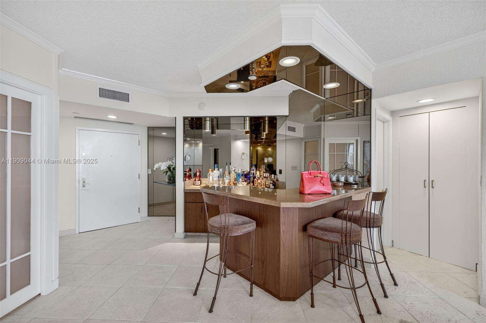 3000 Williams Island at 3000 Island Blvd, Aventura, FL 33160 - For Sale photo 14
