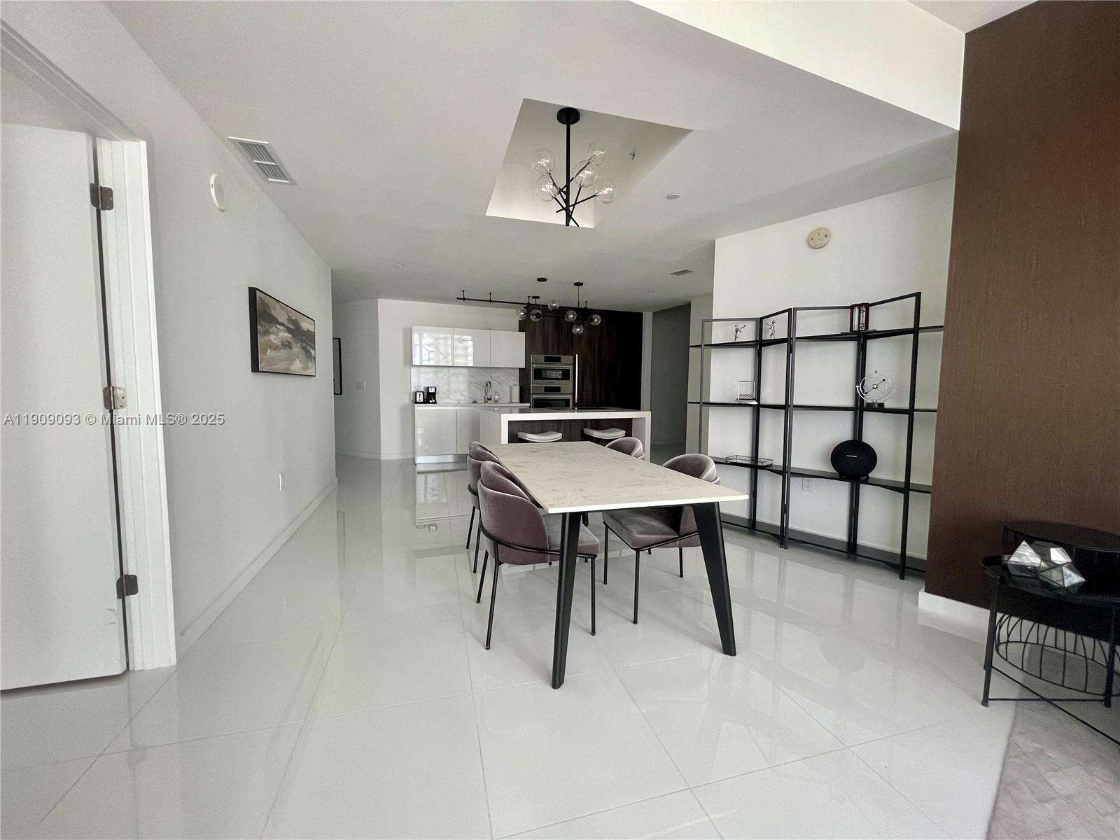 PARAMOUNT MIAMI WORLDCENTER - 851 1 Ave, Miami, FL 33132 | Picture 15