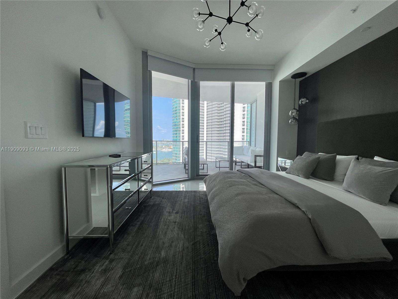 PARAMOUNT MIAMI WORLDCENTER - 851 1 Ave, Miami, FL 33132 | Picture 7