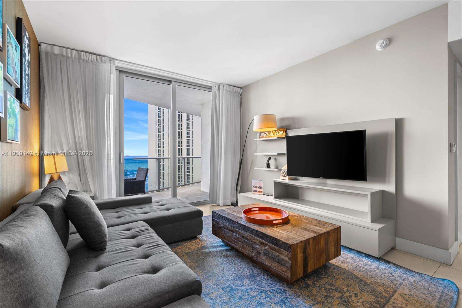 Hyde Resort at 4111 Ocean Dr, Hollywood, FL 33019 - For Sale photo 1