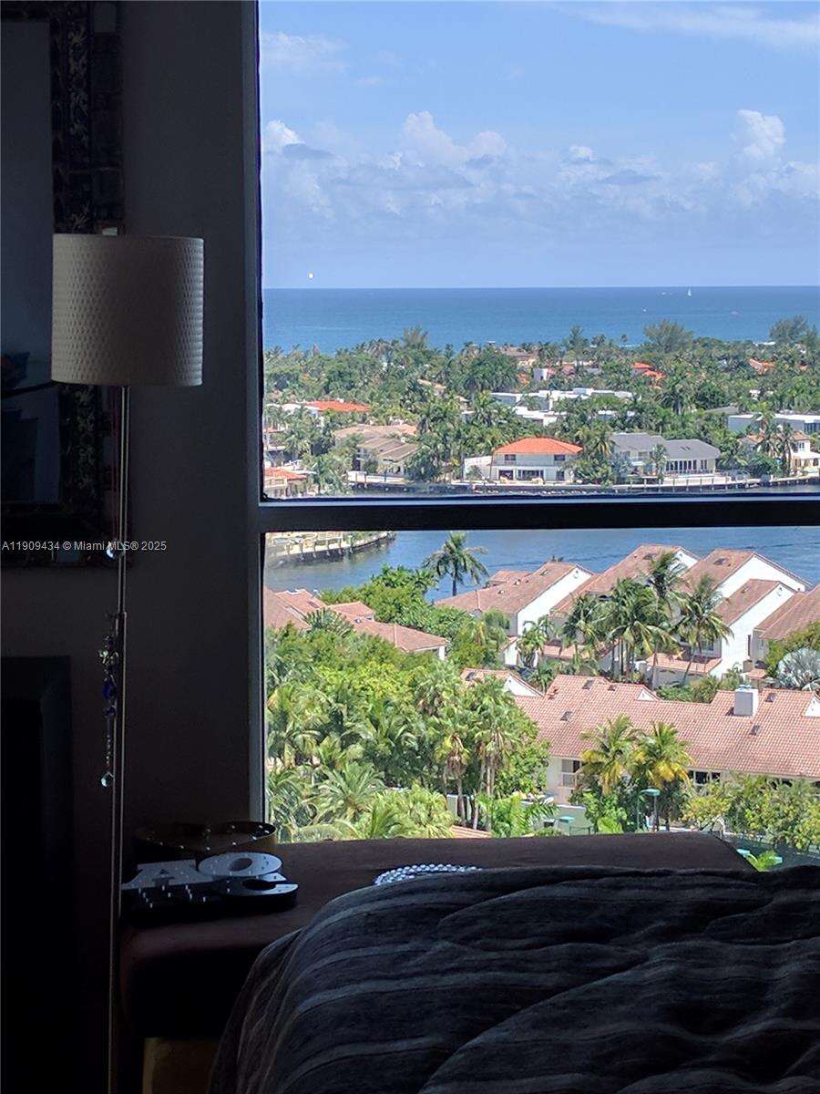 South Tower At The Point at 21055 Yacht Club Dr, Aventura, FL 33180 - For Sale photo 6