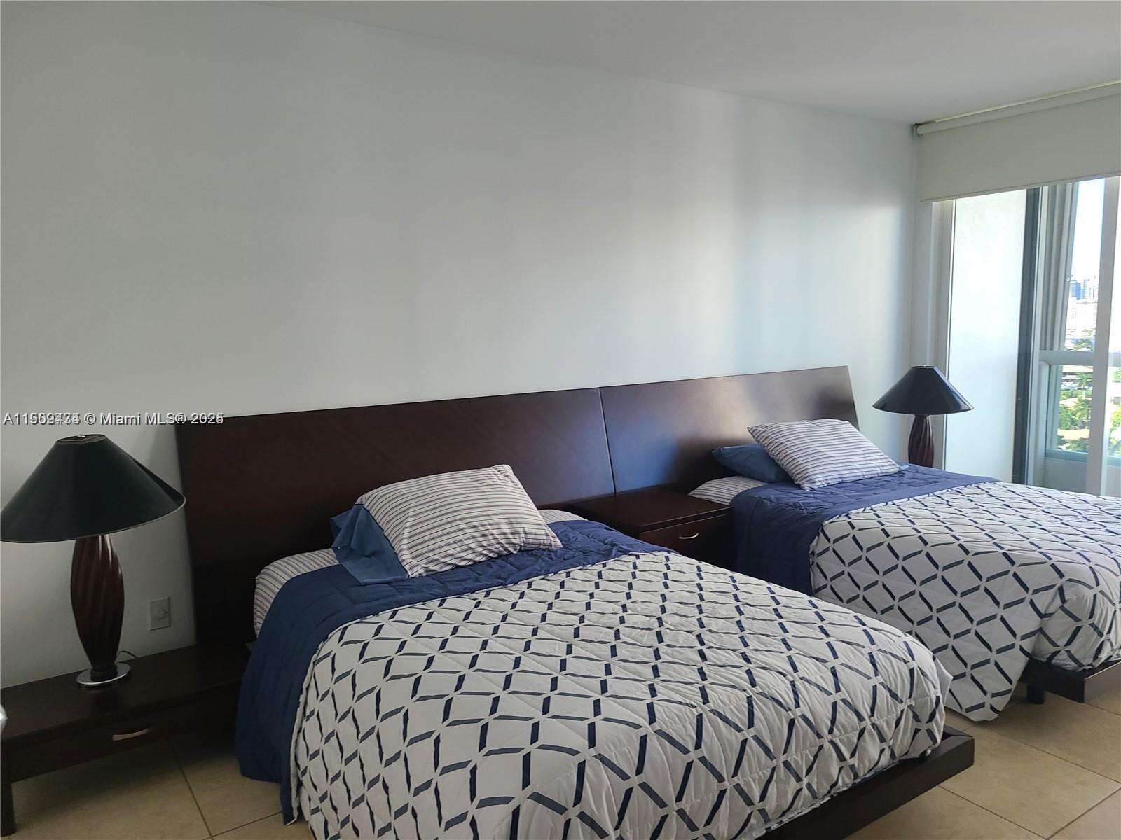 South Tower At The Point at 21055 Yacht Club Dr, Aventura, FL 33180 - For Sale photo 8