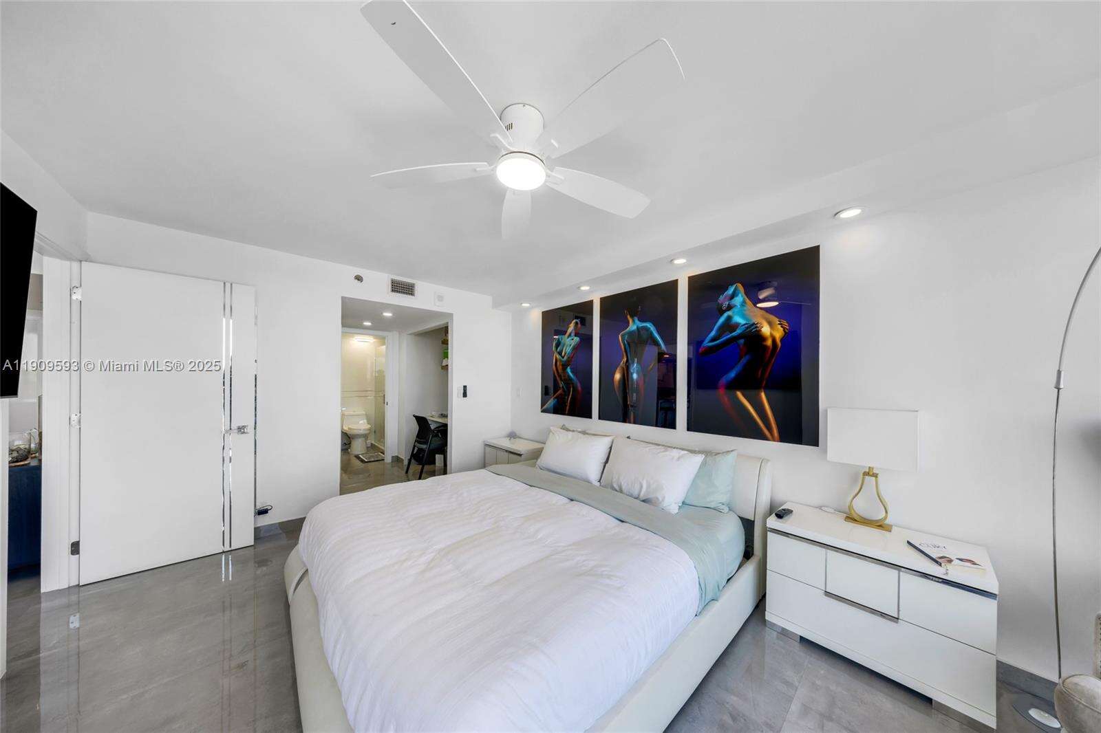 Grandview Palace at 7601 Treasure Dr, North Bay Village, FL 33141 - For Sale photo 13