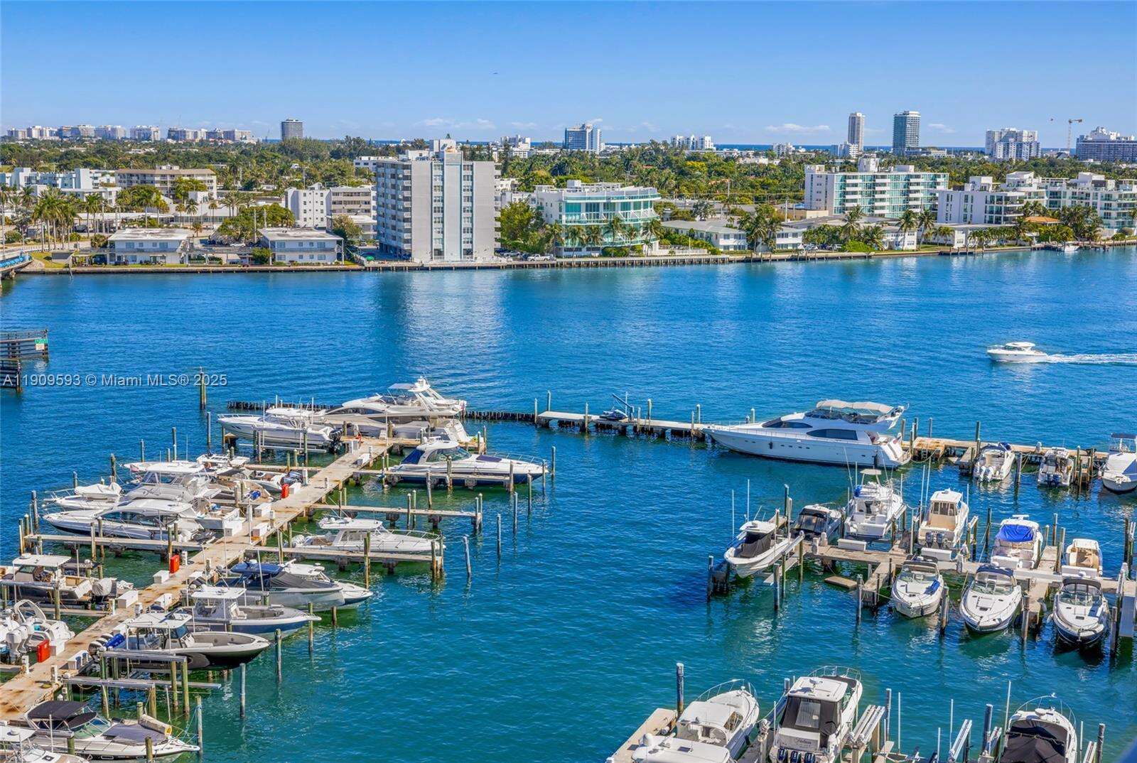 Grandview Palace at 7601 Treasure Dr, North Bay Village, FL 33141 - For Sale photo 28